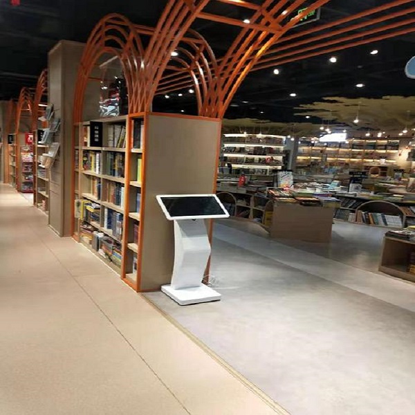 廣告機(jī)廠(chǎng)家